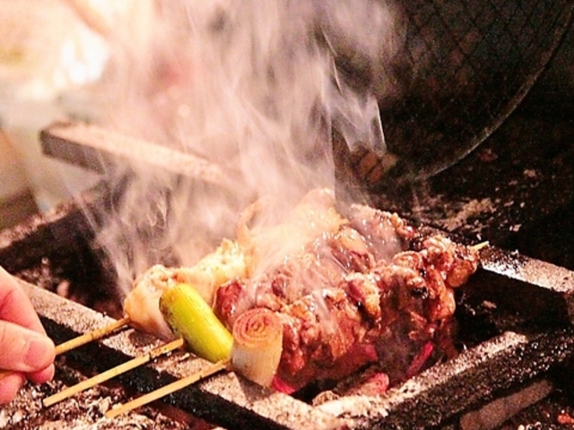 焼き鳥 鳥よし 松山店の写真1