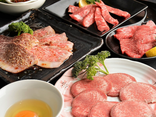 和牛焼肉&ワイン 萬事亭の写真1