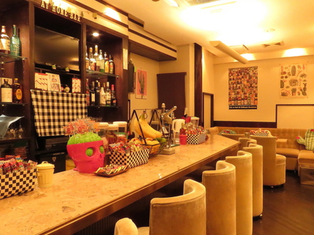 AT HOME BAR たかまつんとこの写真1