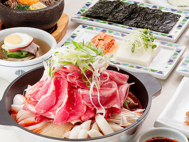 韓国鉄板&チゲ料理 HIRAKUの写真1