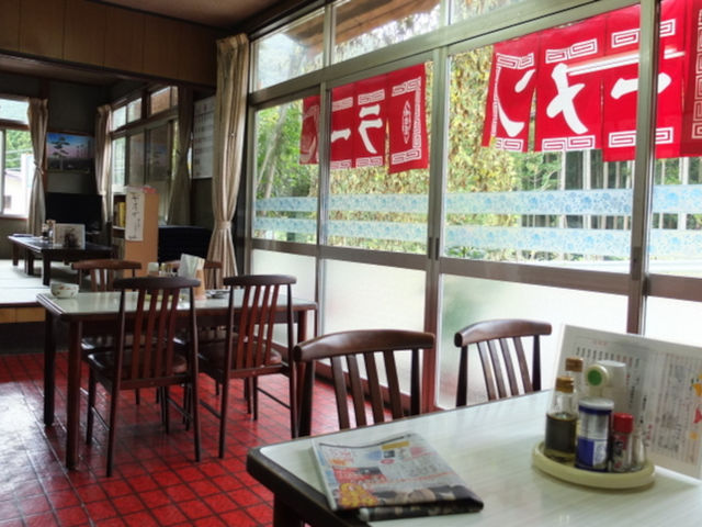 ハイセイコー食堂