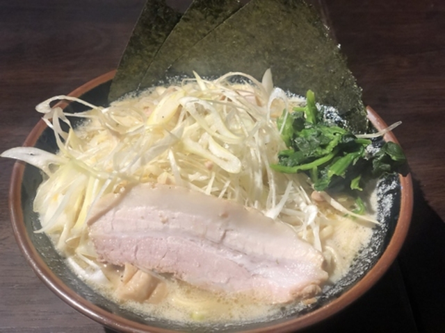 横濱家系ラーメン 武田家 札幌すすきの店の写真1