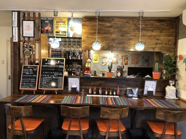 cafe&鉄板バル GARUの写真1