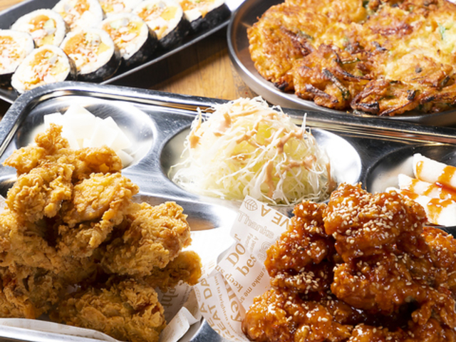 NENE CHICKEN&JIJIMI GO 三宮OPA2店の写真1