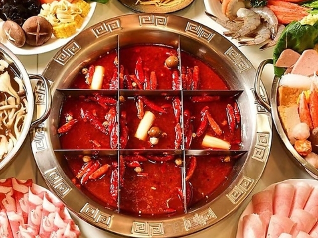 四川伝統火鍋 巴蜀 すすきの店の写真1