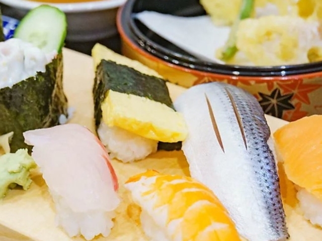 大阪 魚魚寿司の写真1