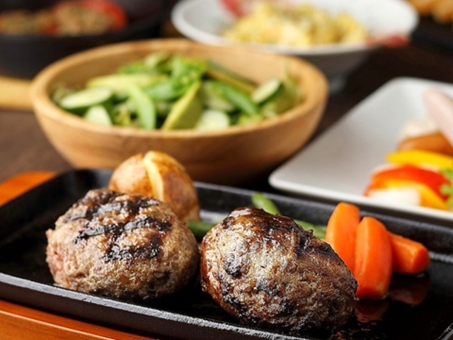 ハンバーグワークス グランエミオ所沢店の写真1