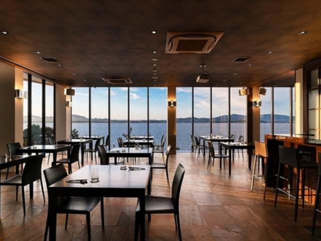 Restaurant TROIS VOEUX トロワヴーの写真1