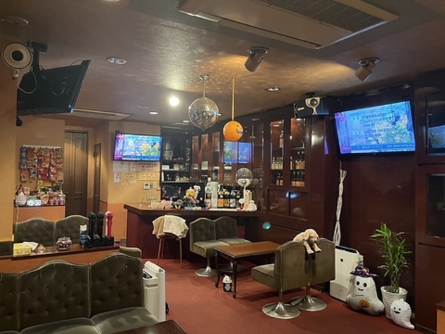 カラオケ喫茶しろの写真1