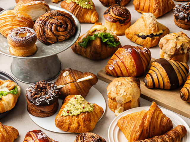 and 南船場店の写真1