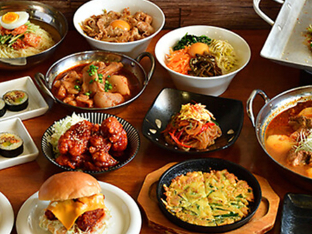 KOREAN FASTFOOd TOTORI コリアンファストフードトトリの写真1