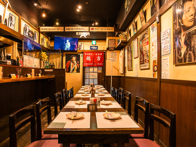 鶏吉 東上野本店の写真1