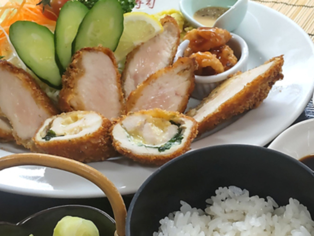 日本料理やまもとの写真1