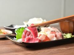 磯ロク鮮魚店の写真1