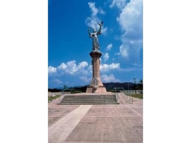 浦頭引揚記念平和公園・資料館