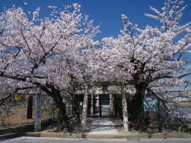 王仁の聖堂址【出岡弁財天】の写真1