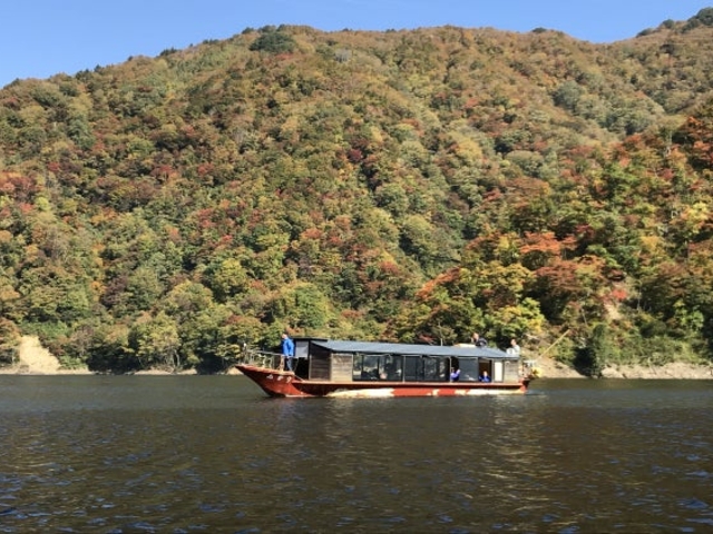 遊覧船 長井ダム百秋湖の写真1