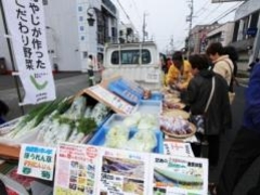 しんしろ軽トラ市 のんほいルロットの写真1