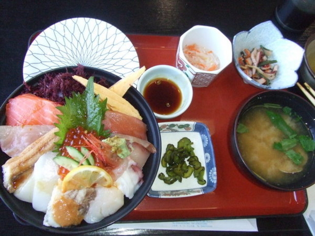 まるかつ本店