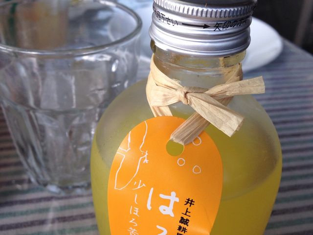 追加料金160円で季節の生絞りジュースをいただけるのもうれしい!_カフェ忠左衛門