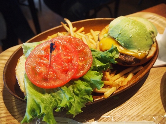 ハンバーガー_クアアイナ KUA `AINA りんくうプレミアムアウトレット店