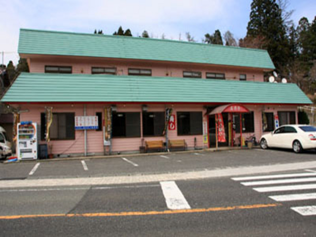 ピリ辛の蒜山焼きそばが美味しいお店。地元客で繁盛しています。_高原亭