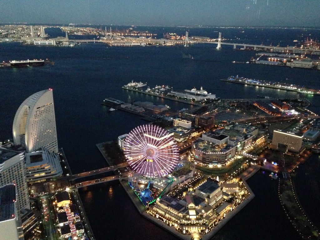 横浜ランドマークタワー