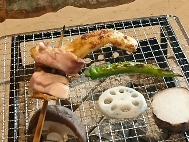 囲炉裏茶寮 八里