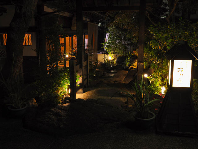 夜8時過ぎ宿を出発_修善寺温泉 赤蛙公園