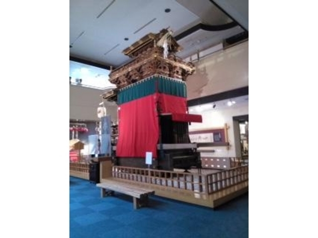 半田市立図書館・博物館