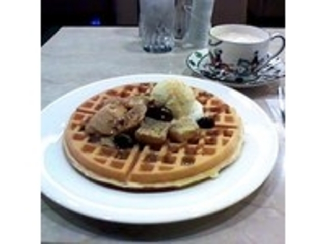 黒糖きなこプリンワッフル_カフェ英國屋 大丸東京店