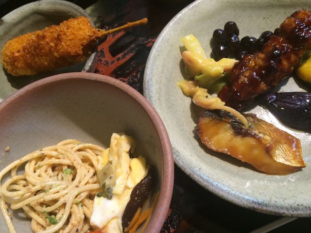 食べ放題って幸せ。_じんべえ