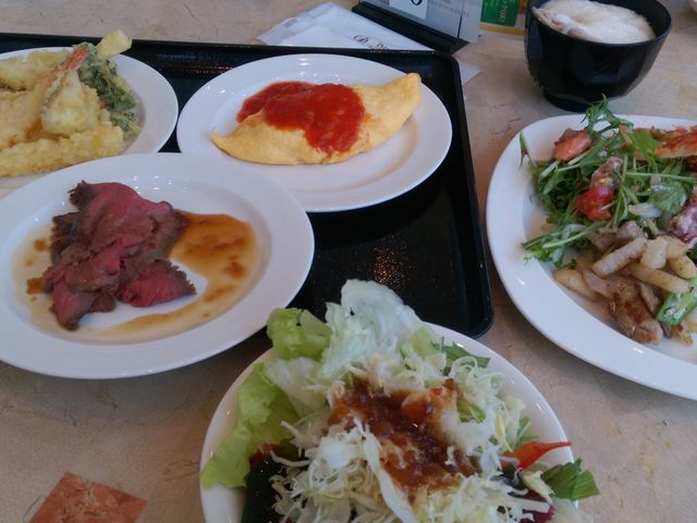 月曜日のオムライスと食事_ハプナ