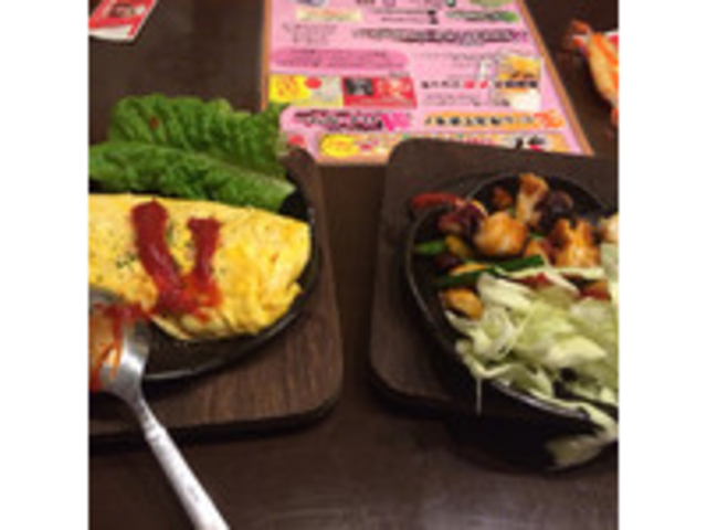 チーズオムレツ&ゲソのピリ辛焼き_鉄板焼居酒屋 えん