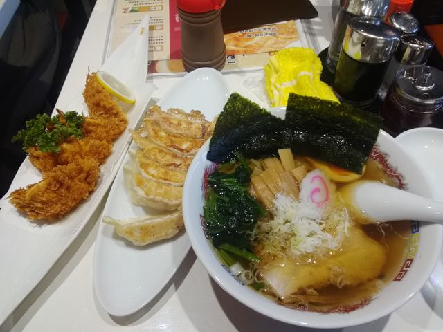 餃子と佐野ラーメン_宇都宮餃子宇味家 JR宇都宮駅構内店