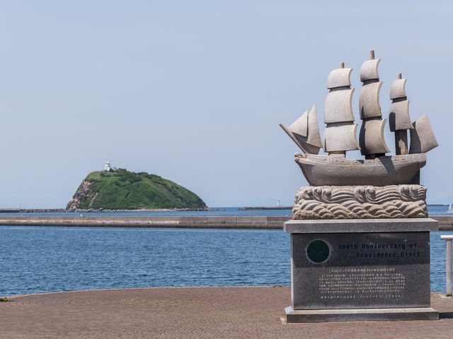 白鳥大橋や大黒島が眺められる所です。_白鳥大橋記念館 カナスチールみたら室蘭 (道の駅みたら室蘭)