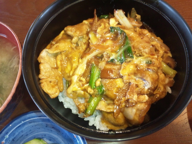 豚肉と行者にんにくの卵とじ_丸木舟