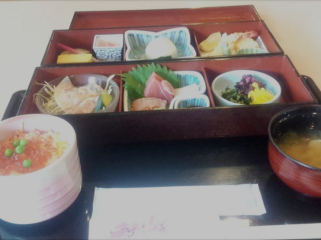 松花堂弁当_支笏湖第一寳亭留 翠山亭