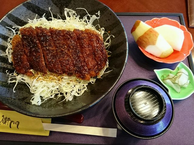 ソースカツ丼 です。_二人静直営 足湯茶屋 東右衛門