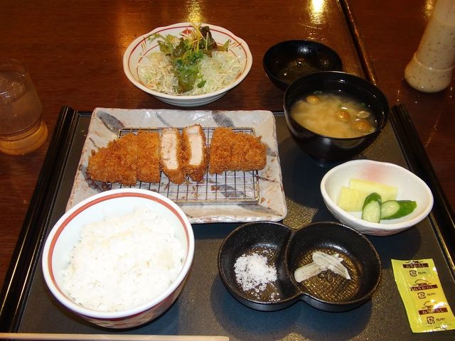 黒部名水匠ポーク 熟成ロースかつ膳(中) 税込1576円_とんかつ 花むら 本店
