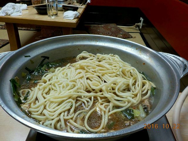 〆のチャンポンも生麺で美味しかった。_元祖もつ鍋 楽天地 博多駅前2丁目店
