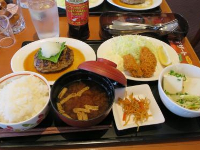 ハンバーグと牡蠣フライ御膳_デニーズ豊橋花田店