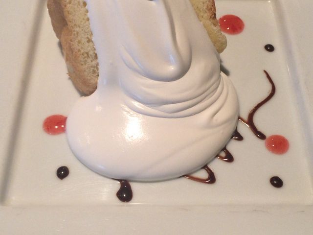 フワフワしっとりで甘さ控え目もう1個食べれちゃいそう♪_ボンドカフェ BOND CAFE