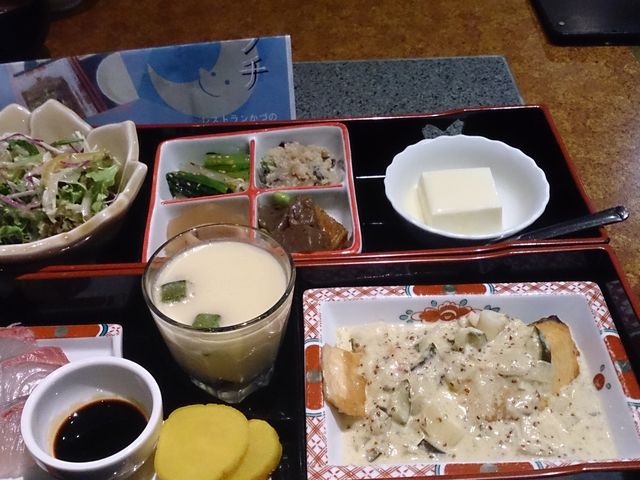 夜のランチです!やすくておいしいです_花こうじ
