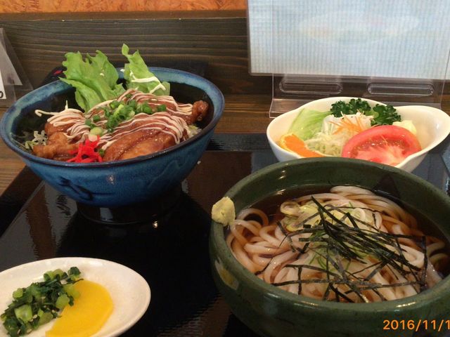 和輔丼定食_和輔