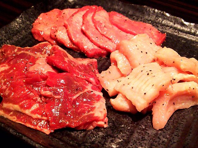 タンなど_焼肉酒房羅山