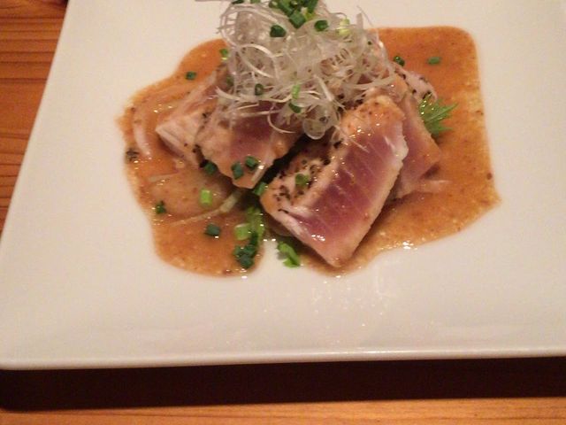 マグロのペッパーソース_杯菜