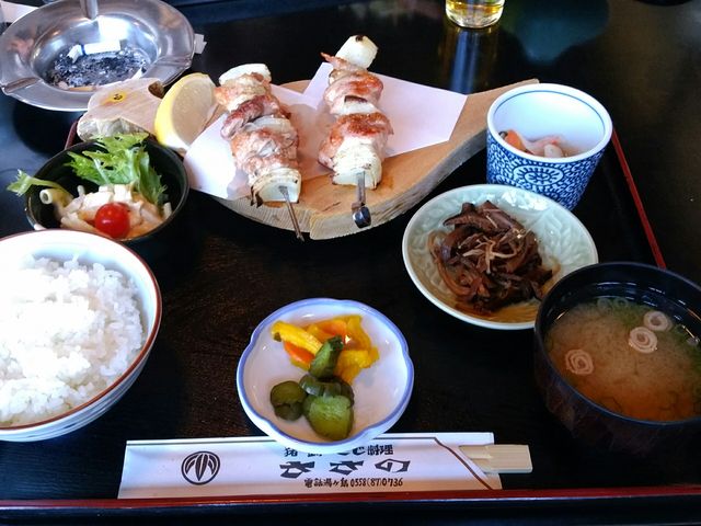 ささの