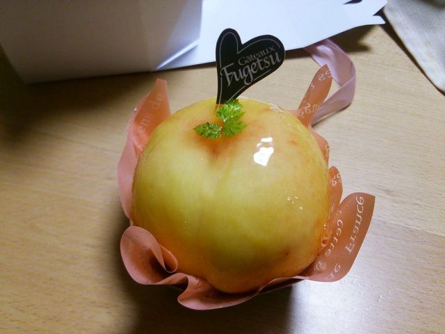 桃のケーキ_ガトー風月 博多駅マイング店