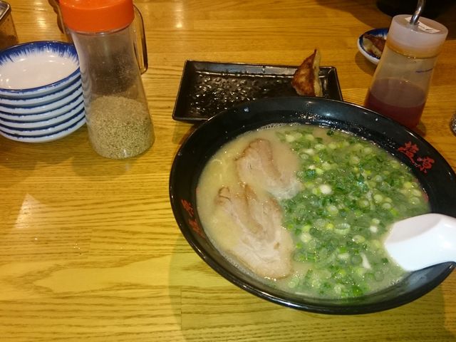 飽きのこないおいしさです♪_長浜ラーメンいってつ